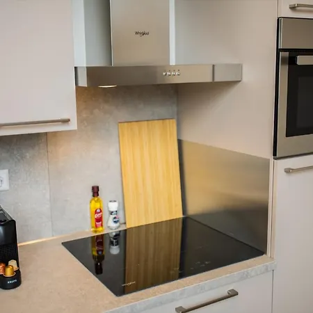 Breathtaking 3 Bedroom Pk6b Appartement Rotterdam